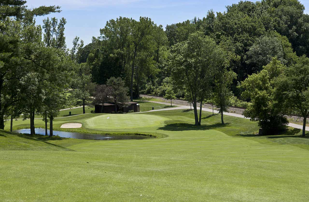 EAST AURORA COUNTRY CLUB, EAST AURORA, New York Golf course